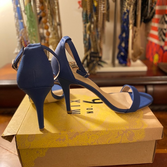 Women’s sandals - Picture 3 of 4